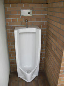 くにたち郷土文化館 館外トイレ