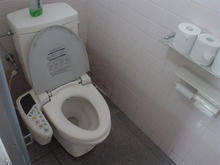 コジマNEW井草店 外トイレ