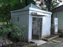 清瀬金山緑地公園多目的トイレ