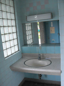 潮風公園 街と海のプロムナードトイレ