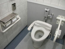 イトーヨーカドー滝山店　地下1階トイレ