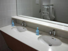 国立ハンセン病資料館　1階トイレ