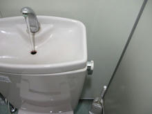 ツタヤJR東所沢駅前店 1階トイレ