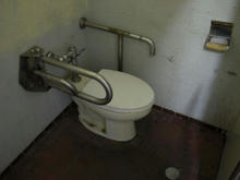 下里本邑遺跡公園トイレ