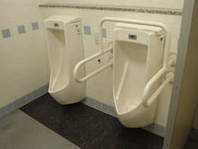 東伏見コミュニティーセンター　1階トイレ