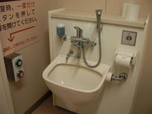 サミットストア武蔵野緑町店多目的トイレ
