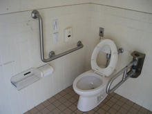 中清戸けやき公園多目的トイレ