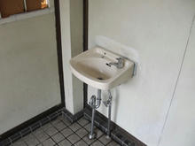 東福生駅東口公園トイレ