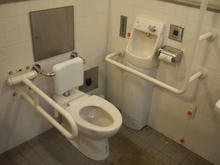 小金井公園 ユーカリ広場多目的トイレ