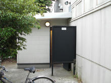 北烏山食品館 外トイレ