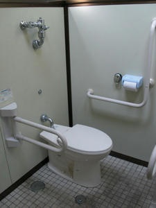 水喰土公園多目的トイレ