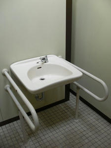 水喰土公園多目的トイレ