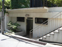 湯島天神境内公衆トイレ