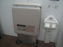 中神駅北口多目的トイレ