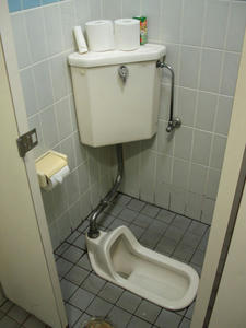 ジョーシンアウトレット三鷹店トイレ