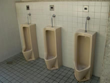 四谷見附公衆トイレ