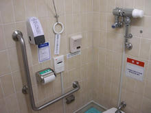 西友花小金井店　1階多目的トイレ