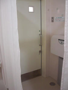 いなげや小金井本町店多目的トイレ