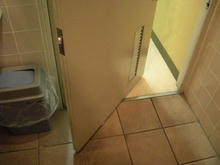 大丸ピーコック国立弁天通り店　1階多目的トイレ