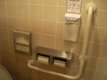 大丸ピーコック国立弁天通り店　2階トイレ