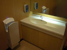 ノジマ小平店 1階トイレ