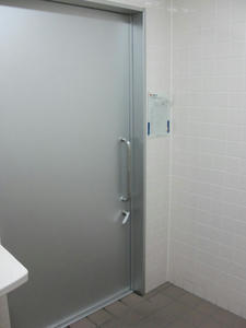 コジマNEW小平店多目的トイレ