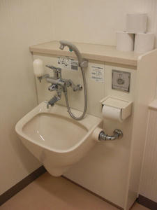 サミットストア向台町店 2階多目的トイレ