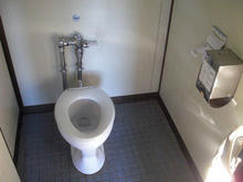 東口中央公園トイレ