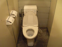 パワーラークス東久留米店　外トイレ