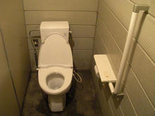 パワーラークス東久留米店　外トイレ