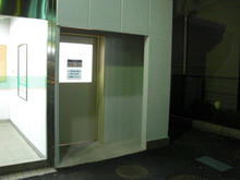 ウエルシア立川若葉店 外トイレ