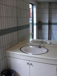 しまむら秋津店 外トイレ