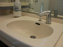 いなげや三鷹牟礼店　2階トイレ