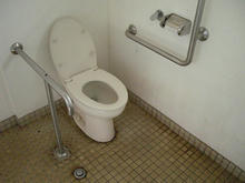 さくら公園多目的トイレ