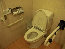 マルフジ東久留米店多目的トイレ