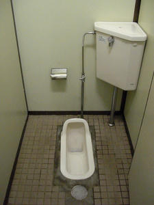 さいかち公園トイレ