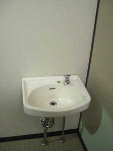 さいかち公園トイレ