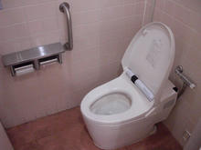 ヤサカ立川幸町店 2階トイレ