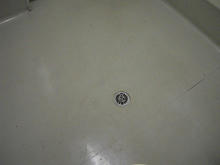 いなげや小平学園西町店　外多目的トイレ