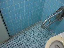 コープ小金井ぬくい坂下店　多目的トイレ