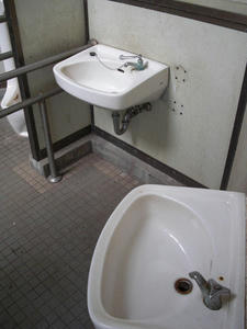 野山北公園　グランド広場トイレ