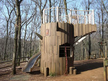 野山北公園　グランド広場アスレチック