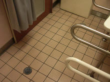 サミットストア千歳台店　多目的トイレ