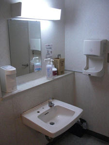 PCデポ調布本店　1階トイレ