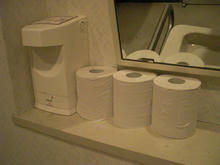 PCデポ調布本店　1階多目的トイレ