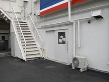 ウエルシア府中天神店 外トイレ