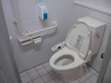 いなげや府中浅間町店　2階トイレ