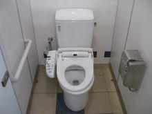 ケーズデンキ立川本店 1階トイレ