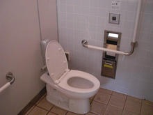 神代植物園分園 グリーンギャラリートイレ(NEW)