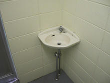 湖南菖蒲園多目的トイレ